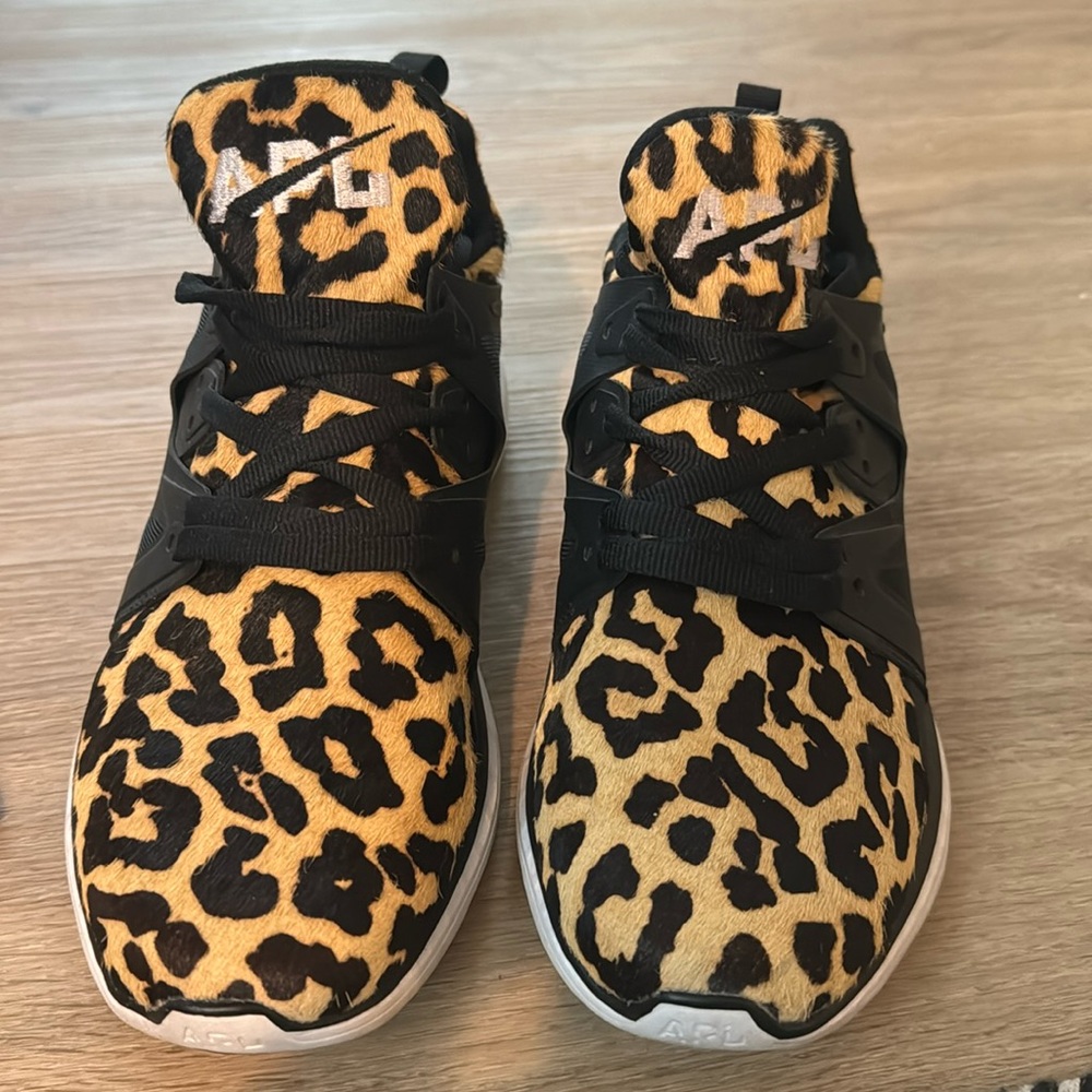 APLs worn once. 7.5